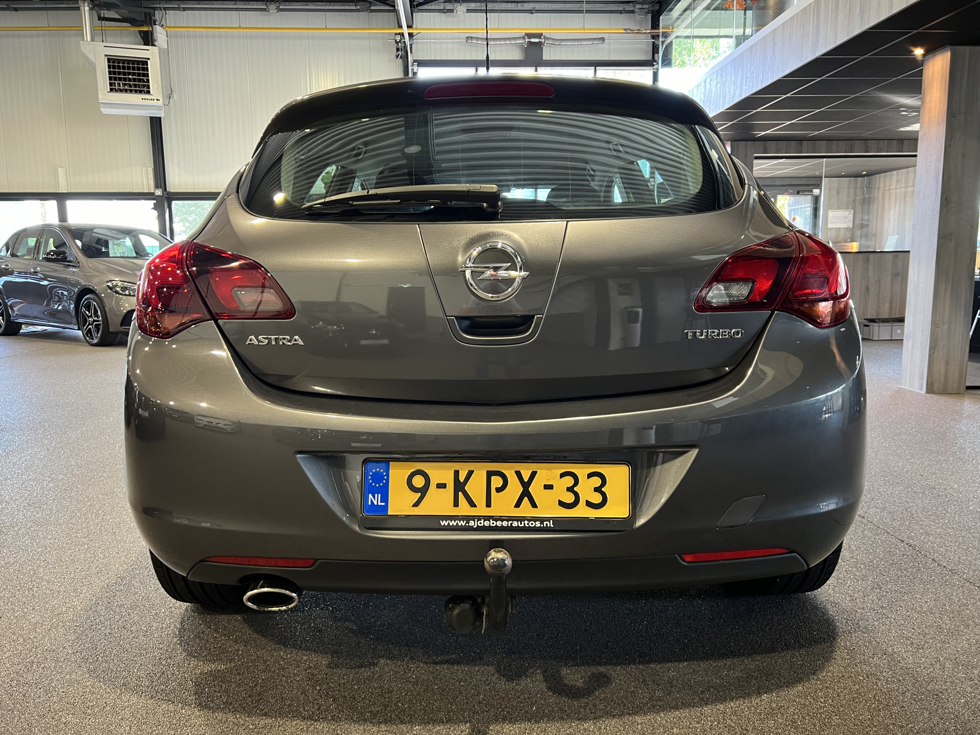 39957405-14.jpg