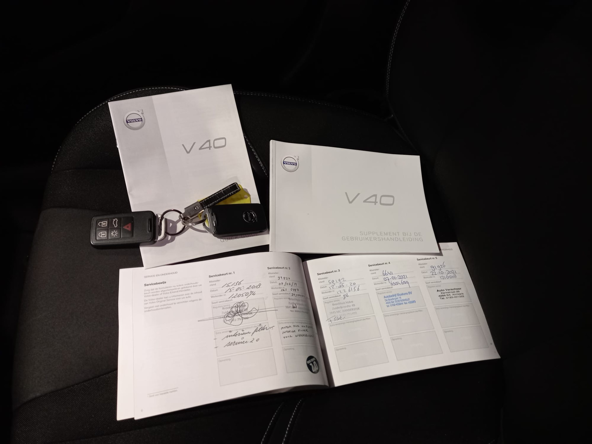 48623418-27.jpg