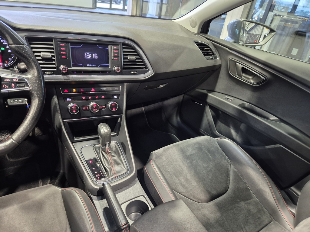 51679476-4.jpg