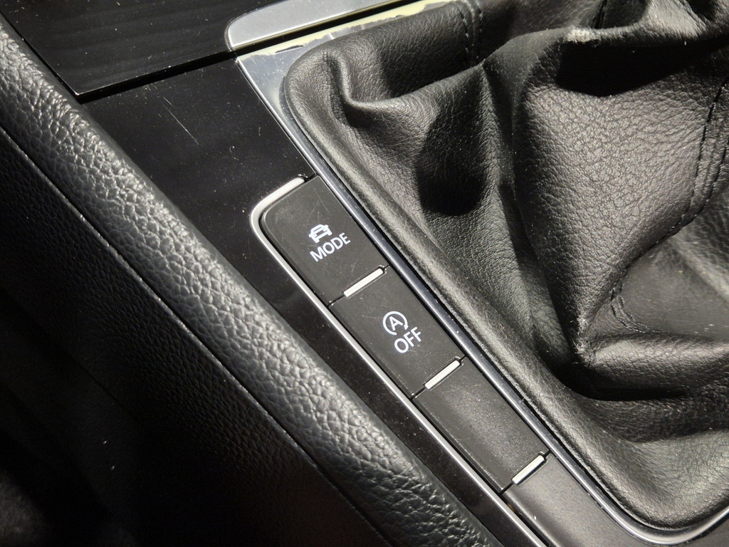 54102952-29.jpg